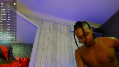 Snapshot of dominicsccott chatting on 10-21-25, 01:01 Dominicscott online show from 10-21-25, 01:01