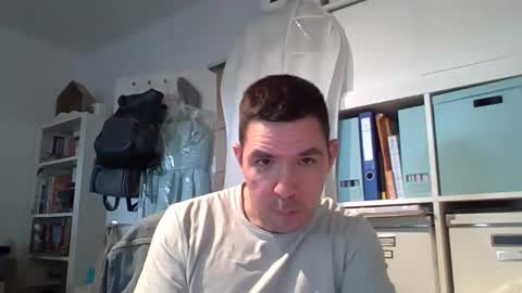 Snapshot of dominik_home chatting on 06-01-26, 08:49 dominik_home online show from 06-01-26, 08:49
