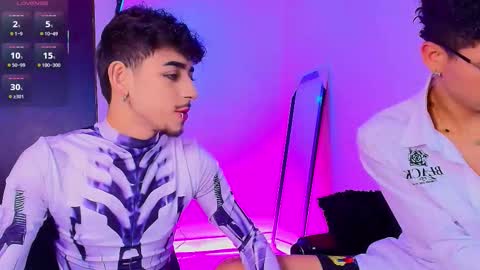 Snapshot of dominikeclipsex chatting on 09-11-25, 09:53 Dominik Eclipse online show from 09-11-25, 09:53