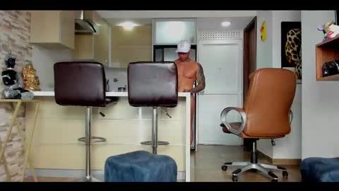 Snapshot of dominiofit chatting on 02-27-25, 06:31 Only fans Ronnie col---InstaRonniecolleman online show from 02-27-25, 06:31