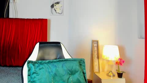 dominyck_ online show from 06-17-26, 04:59