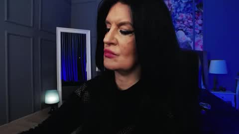 Snapshot of dommelisa chatting on 12-16-25, 10:59 Dom Melisa online show from 12-16-25, 10:59