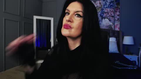 Snapshot of dommelisa chatting on 12-22-25, 11:57 Dom Melisa online show from 12-22-25, 11:57