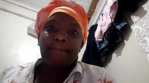 Snapshot of dommyblack2020 chatting on 11-17-25, 08:03 dommyblack2020 online show from 11-17-25, 08:03