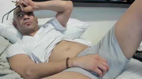 Snapshot of domsxyqte chatting on 01-12-25, 04:21 Rick online show from 01-12-25, 04:21