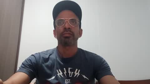 Snapshot of don__chi chatting on 12-21-24, 03:58 don__chi online show from 12-21-24, 03:58