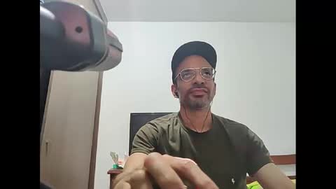 Snapshot of don__chi chatting on 01-11-25, 04:48 don__chi online show from 01-11-25, 04:48