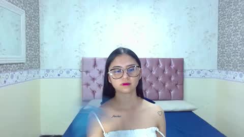 Snapshot of dona_and_carl2 chatting on 12-08-24, 02:18 DONA Y CARL online show from 12-08-24, 02:18