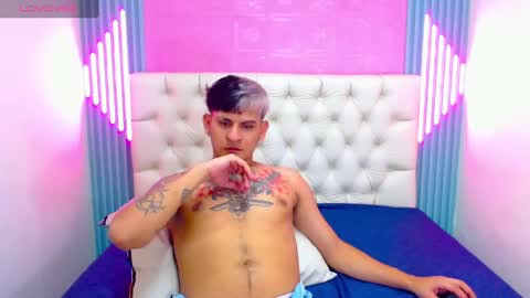 Snapshot of dona_and_carl2 chatting on 12-15-24, 03:34 DONA Y CARL online show from 12-15-24, 03:34