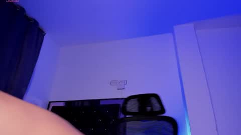 Donat Independent Model online show from 06-01-26, 04:47