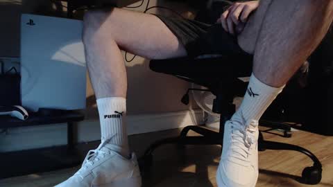 Snapshot of dondeeros chatting on 02-27-25, 06:20 dondeeros online show from 02-27-25, 06:20