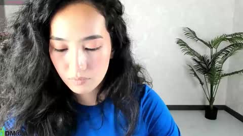 Aura online show from 09-12-25, 08:58