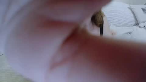 Snapshot of donnadoll4u chatting on 02-18-25, 05:10 Erica online show from 02-18-25, 05:10