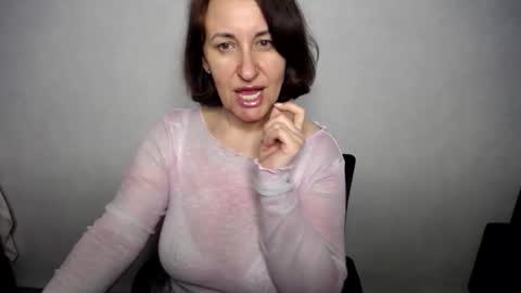 Tatiana 43 curvy sexy body and Joanna redhead 39 years online show from 03-30-26, 03:57