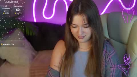 Snapshot of donnalust chatting on 10-09-25, 06:11 DONNA online show from 10-09-25, 06:11