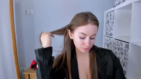 DonnaSensual online show from 12-03-25, 06:28