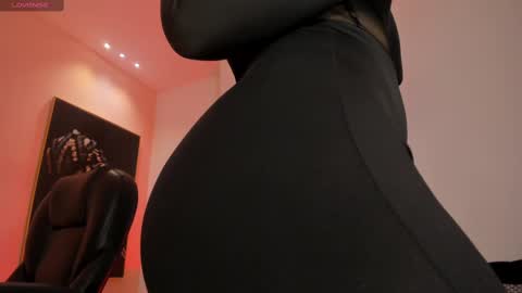 Snapshot of donnastonne chatting on 02-12-25, 11:20 Donna Stonne online show from 02-12-25, 11:20