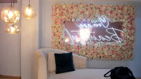 Snapshot of donnastonne chatting on 10-26-25, 03:34 Donna Stonne online show from 10-26-25, 03:34