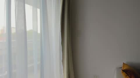 Donatella online show from 03-12-25, 12:04