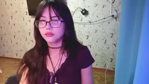Snapshot of doretharuschak chatting on 06-11-26, 03:54 Aimi online show from 06-11-26, 03:54