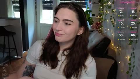 Snapshot of dorfmatratze_ chatting on 11-04-25, 06:56 Alice online show from 11-04-25, 06:56