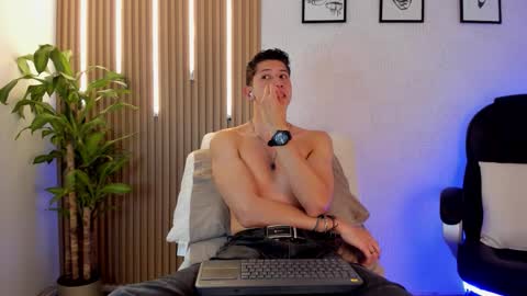 dorian_mystery online show from 12-17-25, 08:48