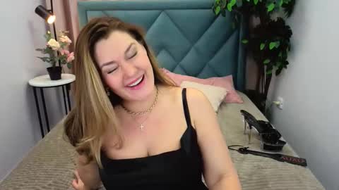 Snapshot of doriana_gray chatting on 12-03-25, 04:38 doriana_gray online show from 12-03-25, 04:38