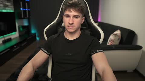 Dorian Reyes online show from 02-06-25, 12:43