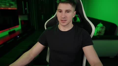 Dorian Reyes online show from 02-14-25, 03:22