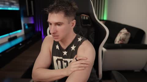 Dorian Reyes online show from 02-19-25, 12:14