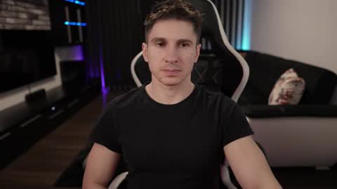 Dorian Reyes online show from 02-21-25, 02:06