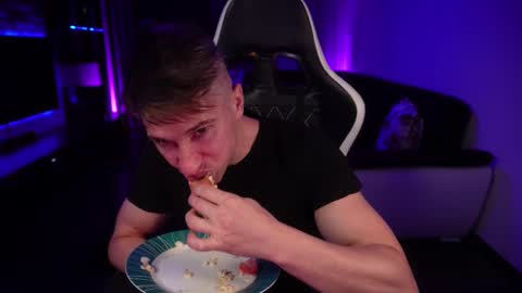 Dorian Reyes online show from 09-14-25, 08:30