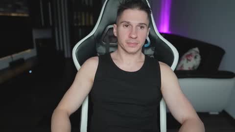 Dorian Reyes online show from 12-23-25, 01:47