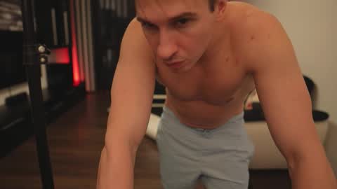 Dorian Reyes online show from 02-05-26, 12:26