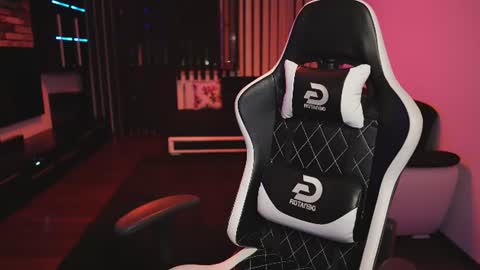 Dorian Reyes online show from 07-08-26, 10:47