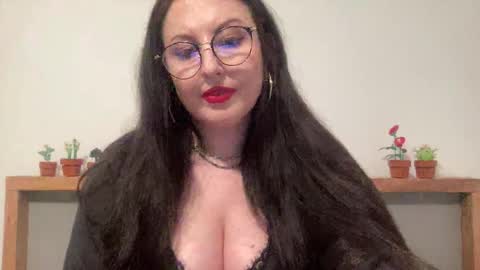 Snapshot of dorothydolly chatting on 02-25-26, 07:12 Dorothy online show from 02-25-26, 07:12