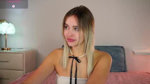 Snapshot of dorretangel chatting on 10-01-25, 08:20 Amy online show from 10-01-25, 08:20