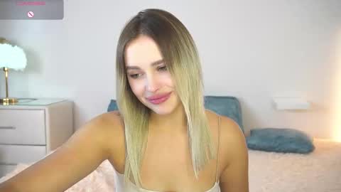 Snapshot of dorretangel chatting on 10-07-25, 11:18 Amy online show from 10-07-25, 11:18