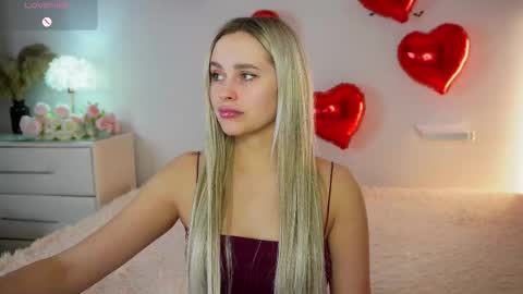 Snapshot of dorretangel chatting on 02-18-26, 05:31 Amy online show from 02-18-26, 05:31