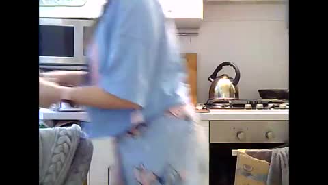 Dorrie Ann online show from 01-25-25, 05:40