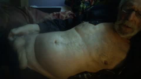 Hello  welcome to Slutsville  I am the Naked Chef  really  but you may call me Peter online show from 06-15-26, 07:49