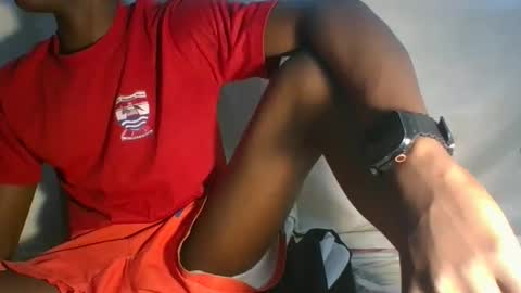 Snapshot of dortomel chatting on 11-11-25, 05:35 dortomel online show from 11-11-25, 05:35