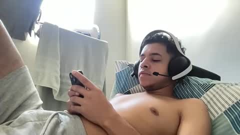 Snapshot of dotadinha chatting on 02-17-26, 05:30 dotadinha online show from 02-17-26, 05:30