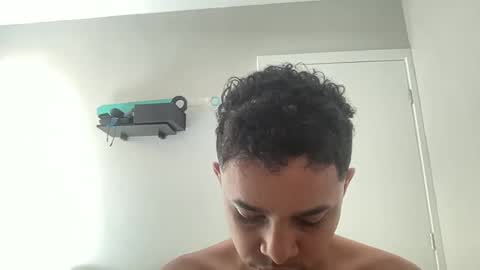 Snapshot of dotadinha chatting on 02-20-26, 01:33 dotadinha online show from 02-20-26, 01:33