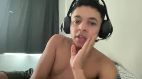 Snapshot of dotadinha chatting on 02-23-26, 01:30 dotadinha online show from 02-23-26, 01:30