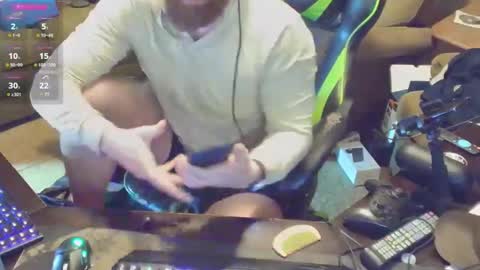 DotYourEyezez  online show from 02-03-25, 12:47