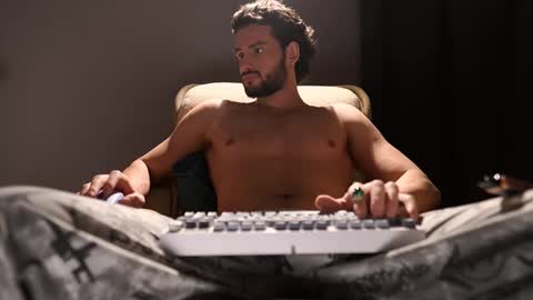 Keen online show from 02-18-26, 06:59