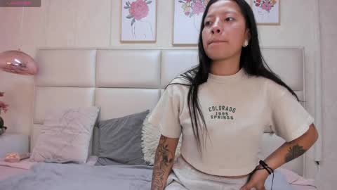 Snapshot of double_temptatiion_ chatting on 04-19-26, 12:59 Vall Lufan online show from 04-19-26, 12:59