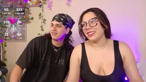 Snapshot of doubledelight_ chatting on 02-25-26, 04:33 Chelsea Dante online show from 02-25-26, 04:33