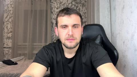 douglas_666 online show from 04-04-26, 07:55